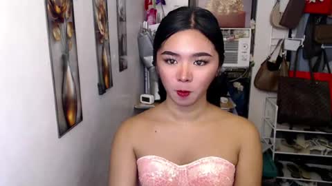 voganmarie online show from July 13, 6:06 am