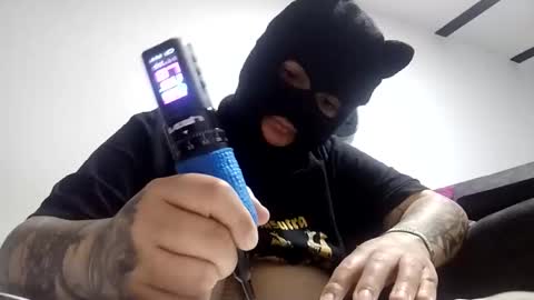 Danny and Ale online show from November 13, 9:06 pm