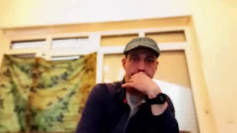 voyeuredeluxe online show from March 27, 4:52 pm