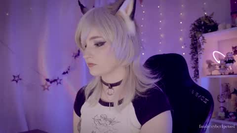 vronnier online show from December 19, 4:02 pm