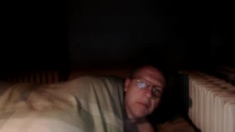 vthomasp719 online show from April 19, 5:41 am