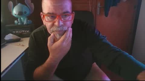 oscar online show from September 27, 6:49 pm