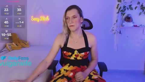 Vikky online show from October 31, 2:28 pm