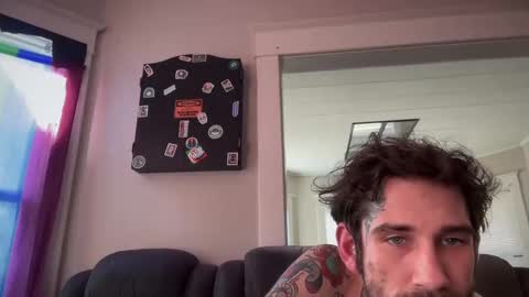 vveejay online show from September 10, 8:10 pm