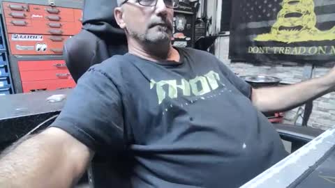 wakesblowinclouds online show from March 12, 11:14 am