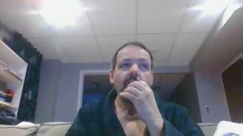 walker033 online show from May 6, 6:08 am