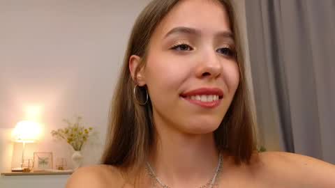 Snapshot of wanda_robinson chatting on December 13, 1:48 am Wendy. Hello Honeys Ill see you 2nd 5th 7th this week love you3 online show from December 13, 1:48 am