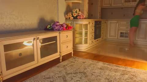 hello guys im Lilian online show from November 4, 3:08 am