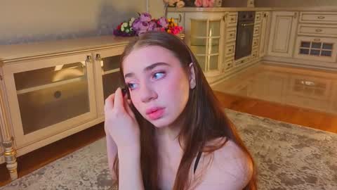 Snapshot of wandabraund chatting on October 10, 2:50 am hello guys im Lilian online show from October 10, 2:50 am