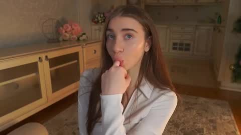 hello guys im Lilian online show from December 17, 3:24 am