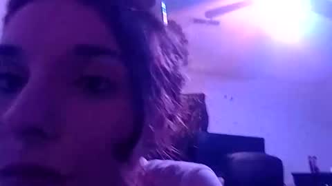 Snapshot of warnerkess0 chatting on October 16, 5:23 pm warnerkess0 online show from October 16, 5:23 pm