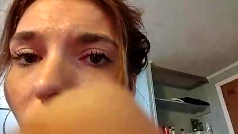 Snapshot of warnerkess0 chatting on October 19, 3:44 am warnerkess0 online show from October 19, 3:44 am