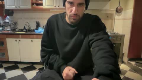 wearetwo online show from June 11, 9:46 pm