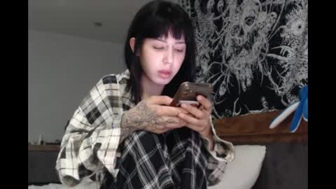 Mina online show from June 18, 4:01 pm