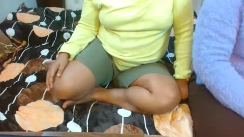 Snapshot of we_are_indian chatting on January 24, 4:37 am khushiwife kabirhubby kavyasexy gf online show from January 24, 4:37 am