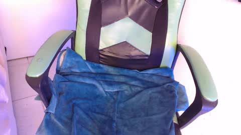 Trixie 3 online show from November 16, 3:36 pm