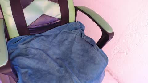 Trixie 3 online show from October 30, 5:13 pm