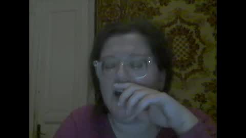 Snapshot of webgirl2 chatting on October 15, 9:15 pm Marina online show from October 15, 9:15 pm