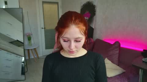 Weisser moon online show from February 19, 5:39 am