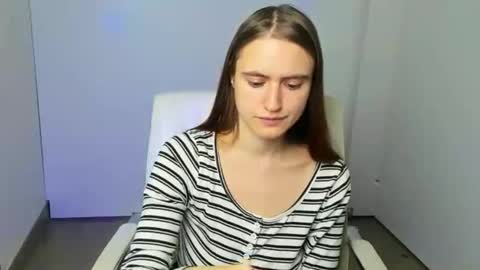 Wendy online show from November 19, 12:48 pm