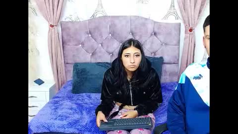 wendy y yanco online show from September 29, 3:16 am