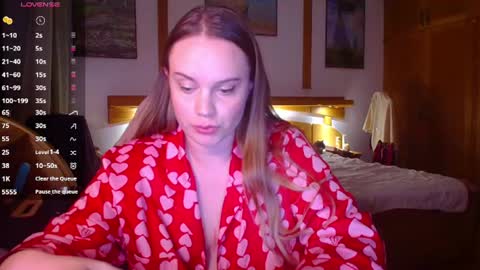 Lana online show from June 29, 8:30 pm