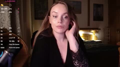 Lana online show from November 17, 8:55 pm