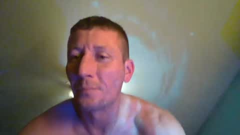 Snapshot of wetduck77777 chatting on October 13, 9:22 am wetduck77777 online show from October 13, 9:22 am