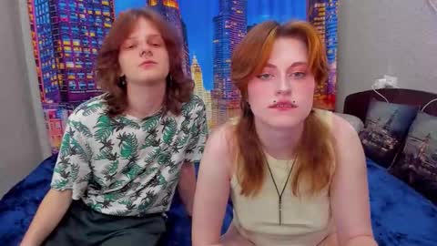 wettee_foxs online show from September 25, 1:29 pm