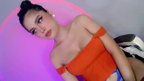 kiara online show from March 6, 6:26 pm