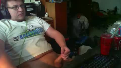 Snapshot of whateverdude555 chatting on December 6, 5:49 pm whateverdude555 online show from December 6, 5:49 pm