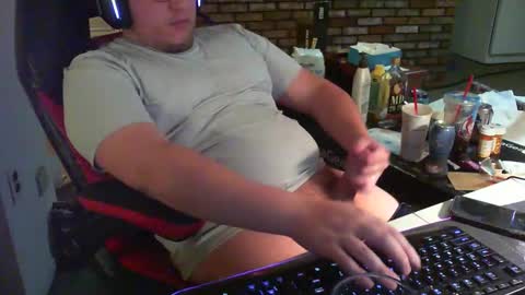 Snapshot of whateverdude555 chatting on October 14, 10:46 pm whateverdude555 online show from October 14, 10:46 pm