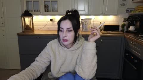 Victoria Maria online show from January 11, 9:57 am