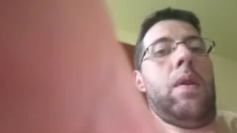 stoffy online show from August 3, 6:04 am