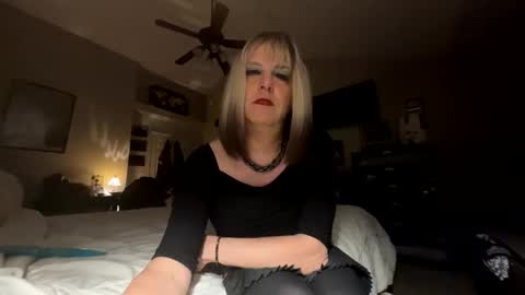 Whisper online show from January 18, 10:46 am