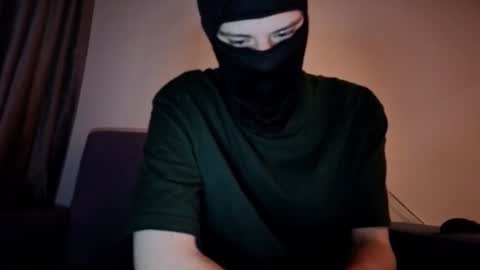 whispero_o online show from October 11, 8:52 am