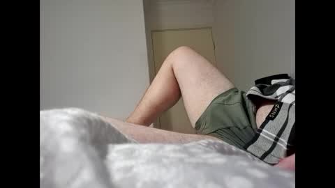 whiteboi9284 online show from September 15, 2:07 pm