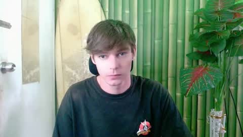 Snapshot of whiteboyinasia chatting on October 11, 8:52 am Christian online show from October 11, 8:52 am