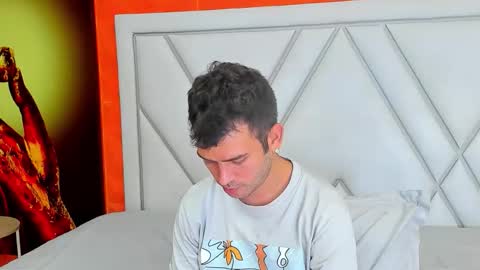 Dylan white online show from September 30, 7:13 pm