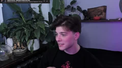 Gus online show from October 21, 9:40 pm