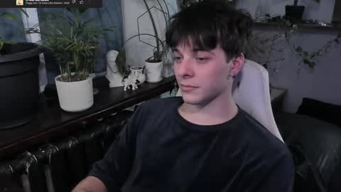 Gus online show from February 13, 8:24 pm