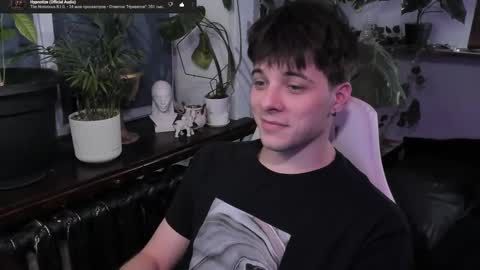 Gus online show from February 23, 8:55 pm