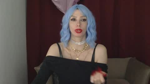 Snapshot of whitequeen888 chatting on February 8, 8:10 pm White Queen online show from February 8, 8:10 pm