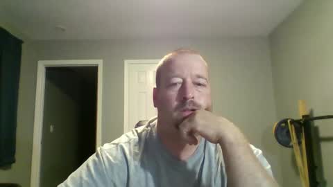 Snapshot of whitewolf850212 chatting on October 21, 9:03 am white wolf jeremy online show from October 21, 9:03 am