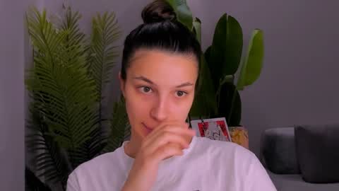 whoislulu online show from January 28, 7:00 pm