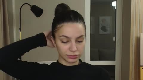 whoislulu online show from March 3, 7:07 pm