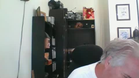 whs4fem online show from February 16, 10:30 pm