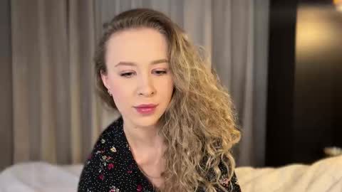 Alice online show from February 13, 8:03 pm