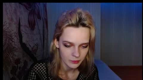 Snapshot of wicky_hey chatting on September 23, 3:11 am Victoria online show from September 23, 3:11 am