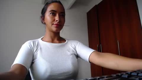 Ilauren online show from September 28, 7:34 pm